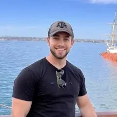 Robbie Buck from Bob